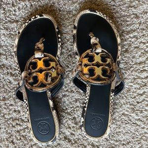 Tory Burch Sandals. Black/snake skin. Size 7
